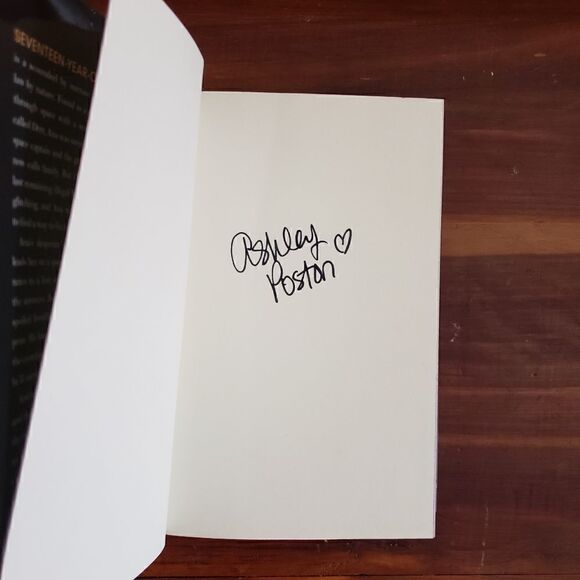 Signed Heart of Iron Hardcover Special Edition - Picture 2 of 5